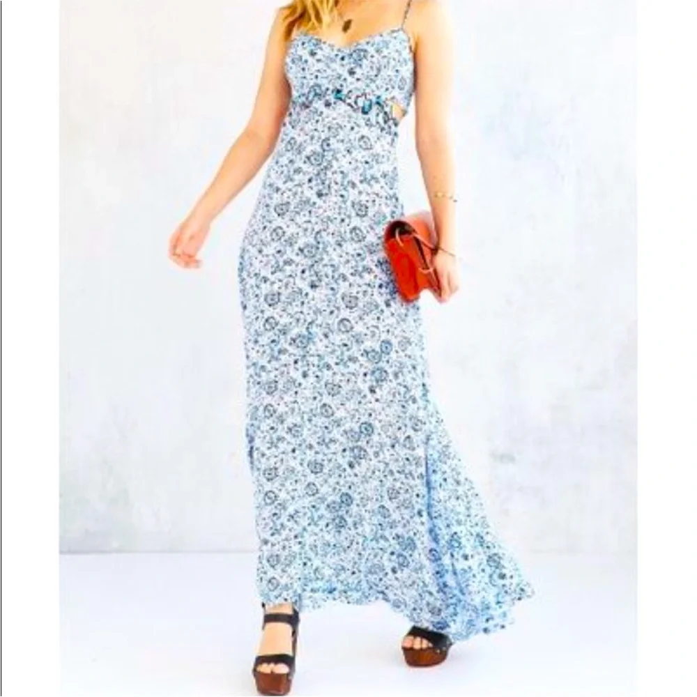Urban Outfitters Ecote shipwreck cut out maxi dress - Picture 1 of 9